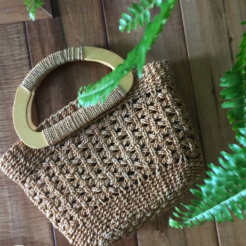 Straw bag